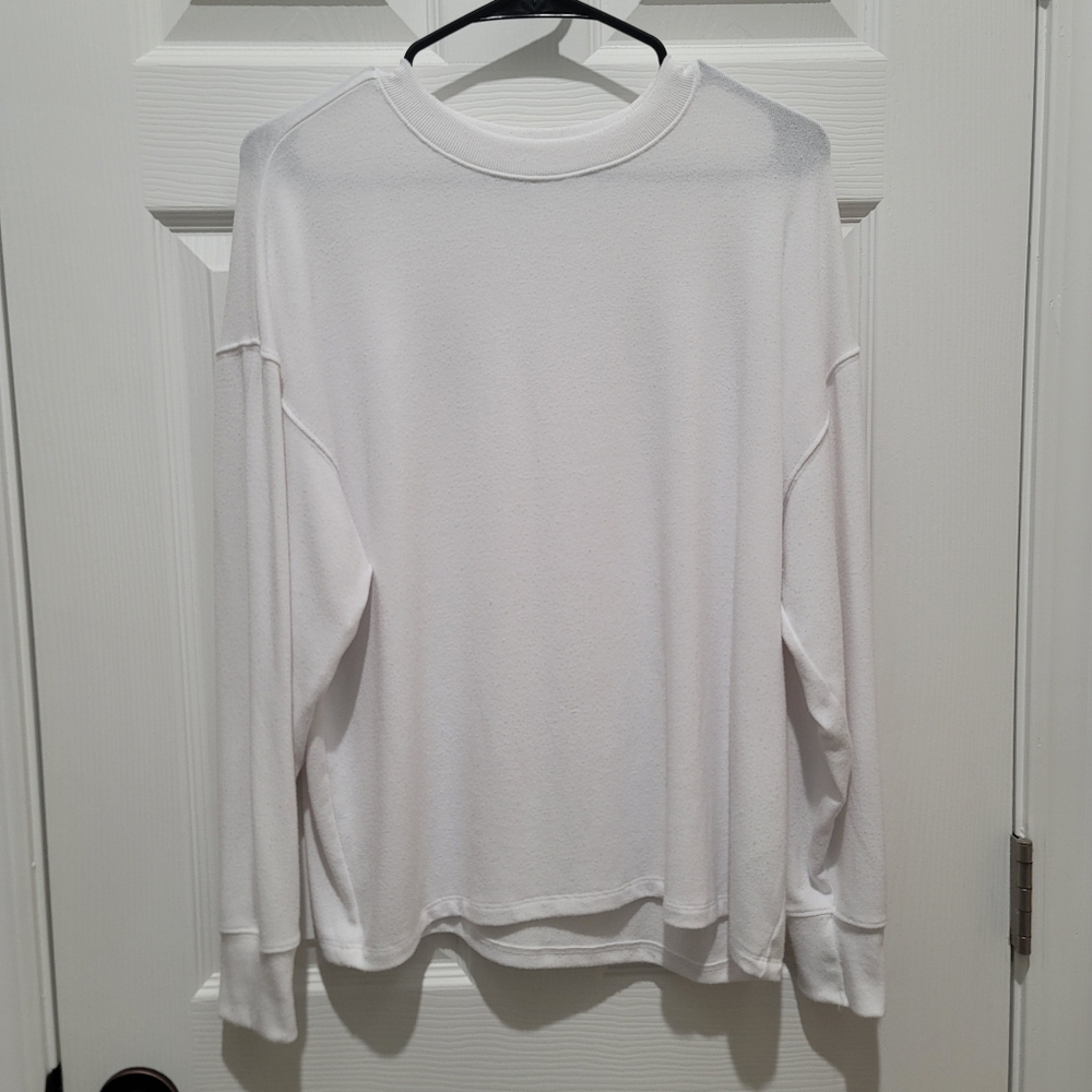 Long-Sleeve Oversized Cozy Cloud Knit Crew Tee